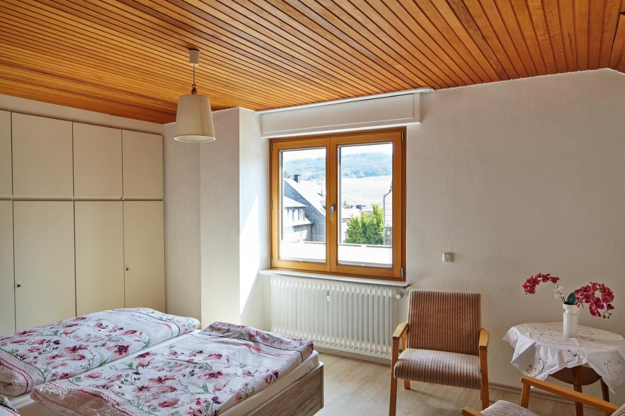 Ferienwohnung Mendgen Mit Panoramablick برنكاستيل كويس المظهر الخارجي الصورة