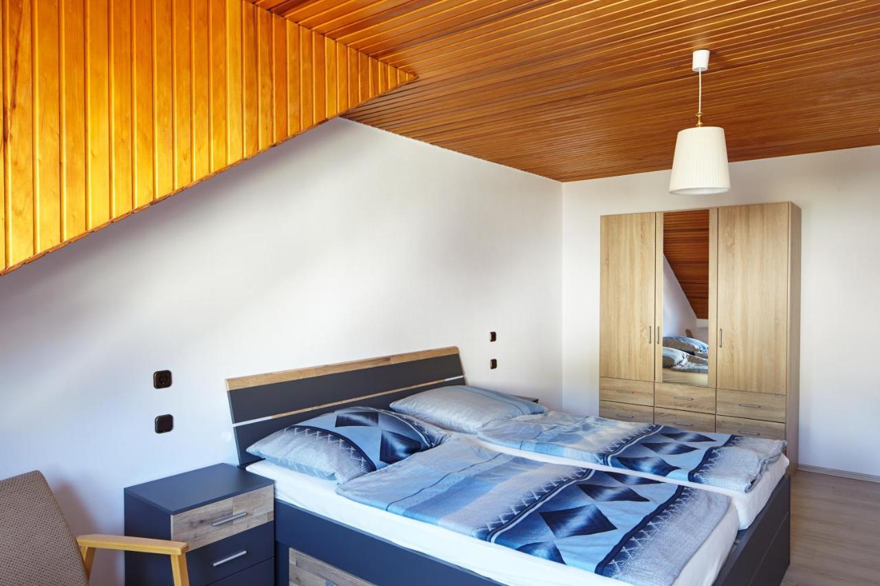 Ferienwohnung Mendgen Mit Panoramablick برنكاستيل كويس المظهر الخارجي الصورة